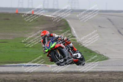 media/Nov-29-2025-TrackDaz (Sat) [[10ae2d9bce]]/A Group/Session 3 (Outside Grapevine)/